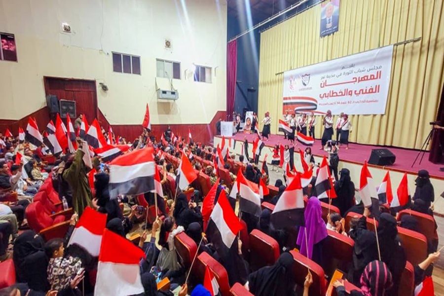 مجلس شباب الثورة في تعز ينظم مهرجانا فنيا وخطابيا بمناسبة ذكرى ثورة 14 أكتوبر