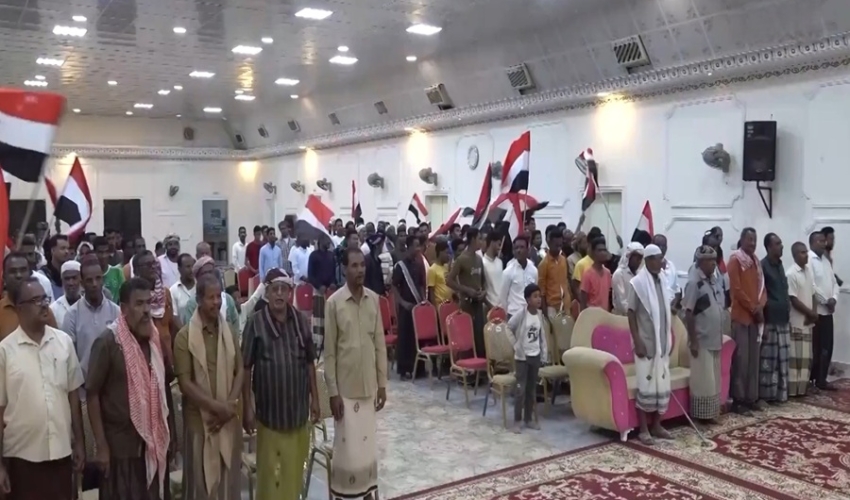 مجلس شباب الثورة في حضرموت ينظم حفلا فنيا وخطابيا بمناسبة ثورة الرابع عشر من أكتوبر